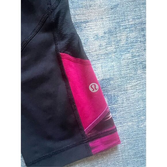 Lululemon Black Berry Rumble Pace Rival Crop Athletic Leggings Size 8 - Picture 4 of 7